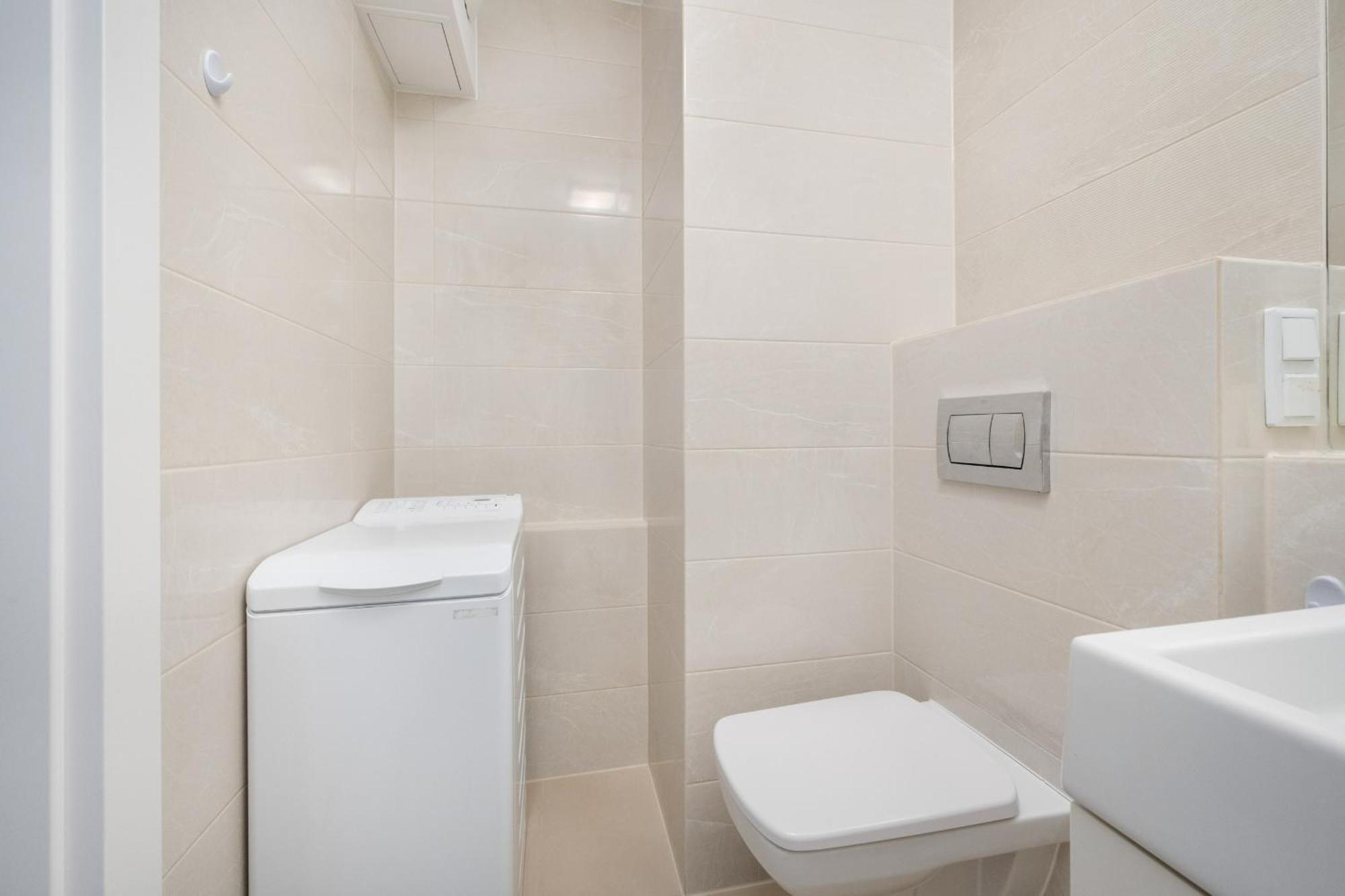 Klasyczny Apartament Z Balkonem We Wroclawiu By Noclegi Renters 외부 사진