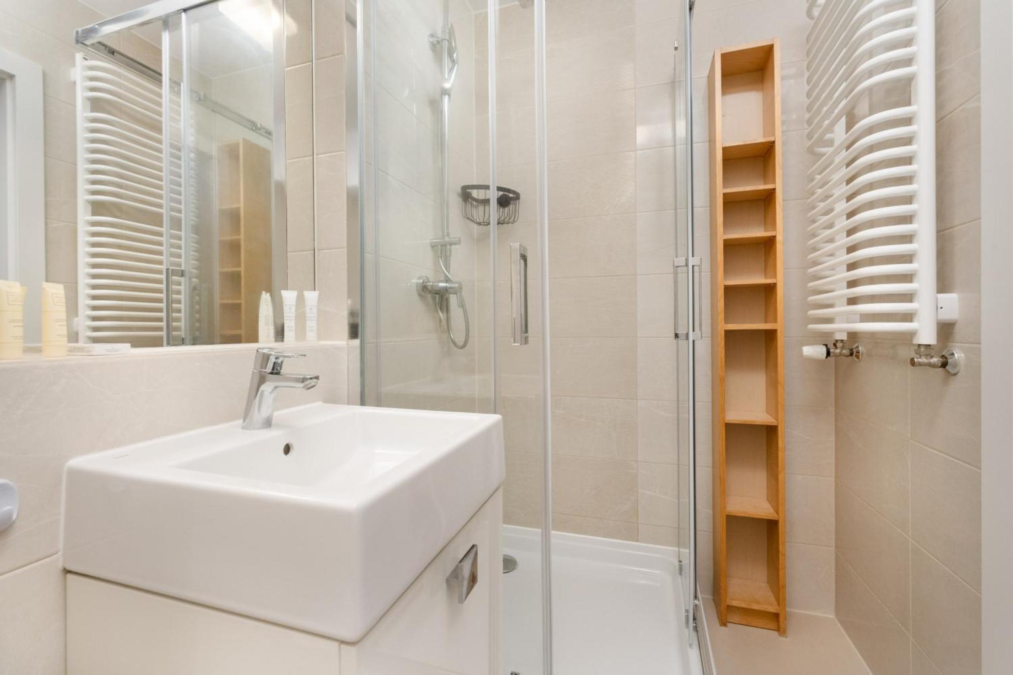 Klasyczny Apartament Z Balkonem We Wroclawiu By Noclegi Renters 외부 사진